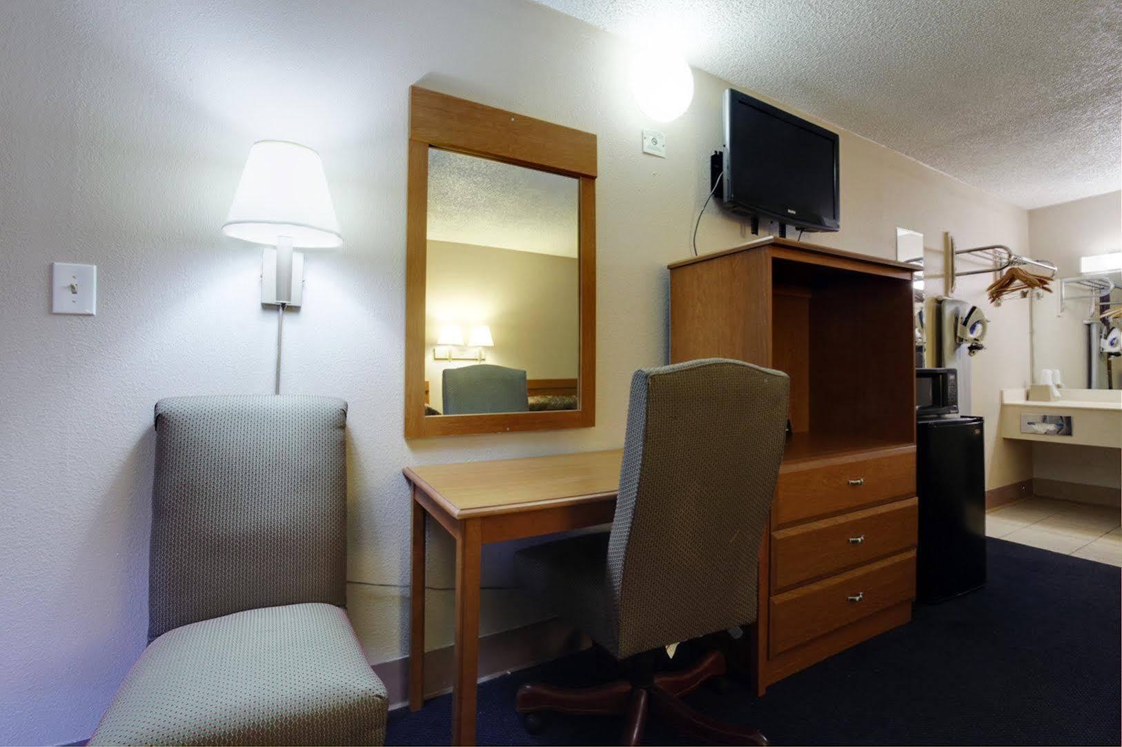 Americas Best Value Inn Alachua Exterior foto